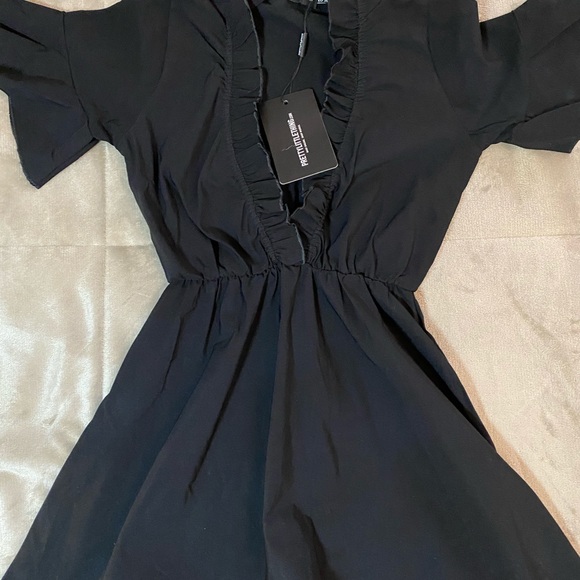 Pretty little thing Black dress - Picture 2 of 4